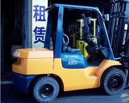 蘇州電動(dòng)叉車租賃 | 你真正知道叉車發(fā)動(dòng)機(jī)為什么要按時(shí)更換機(jī)油？